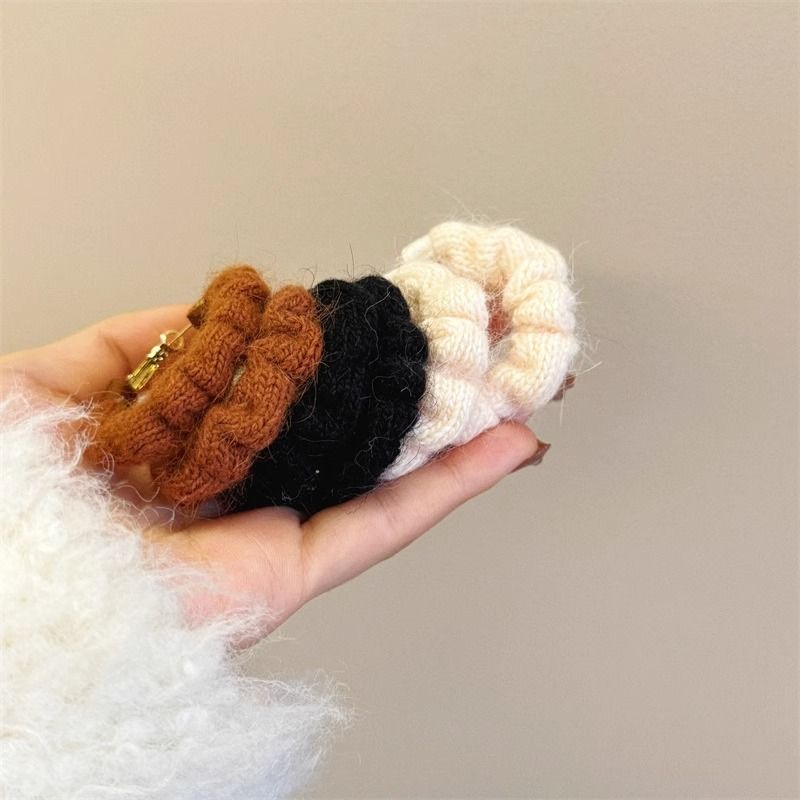 Autumn and Winter Knitted Yarn Earrings, Retro Earrings, Women's High-end Feeling Earrings, Handmade Women's Jewelry Earrings