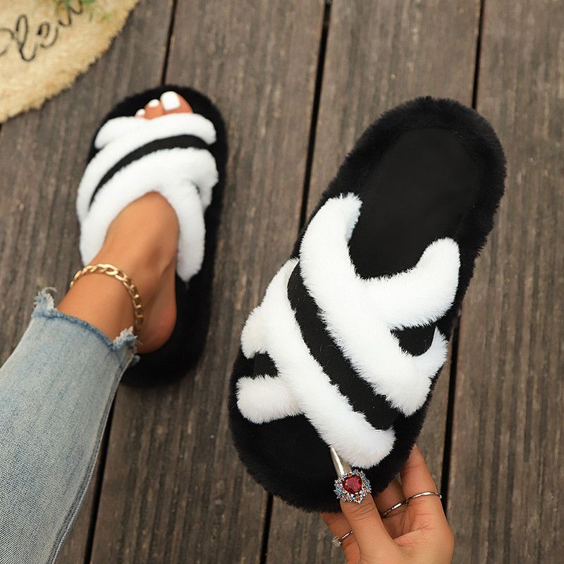 2026 New Furry Slippers Home Women's Fluffy Slides Autumn Winter Indoor Fashion EVA Light Cross Flip Flops Soft Flat Shoes Woman