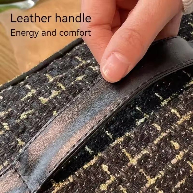 Fashion Small Fragrance Cosmetic Bag Female Large Capacity Portable Ins High Value New Travel Cosmetics Washing Storage Bag Bag