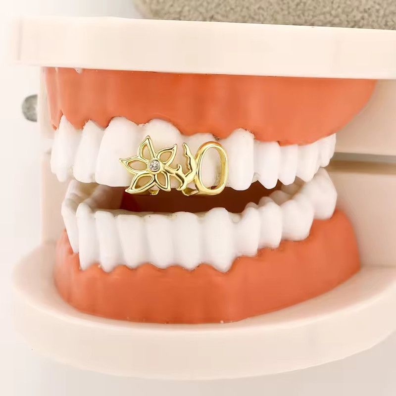 TOPGRILLZ Glossy Double Hollow Flower Tooth Grillz For Women Gold Silver Color Daily Wearable Tooth Jewelry Dental Grills B2-1057