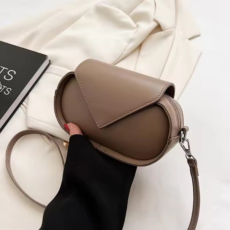 High Appearance Level Women Retro Small Bag One Shoulder Fashion Niche Explosive Network Red Trendy Crossbody Package Handbags