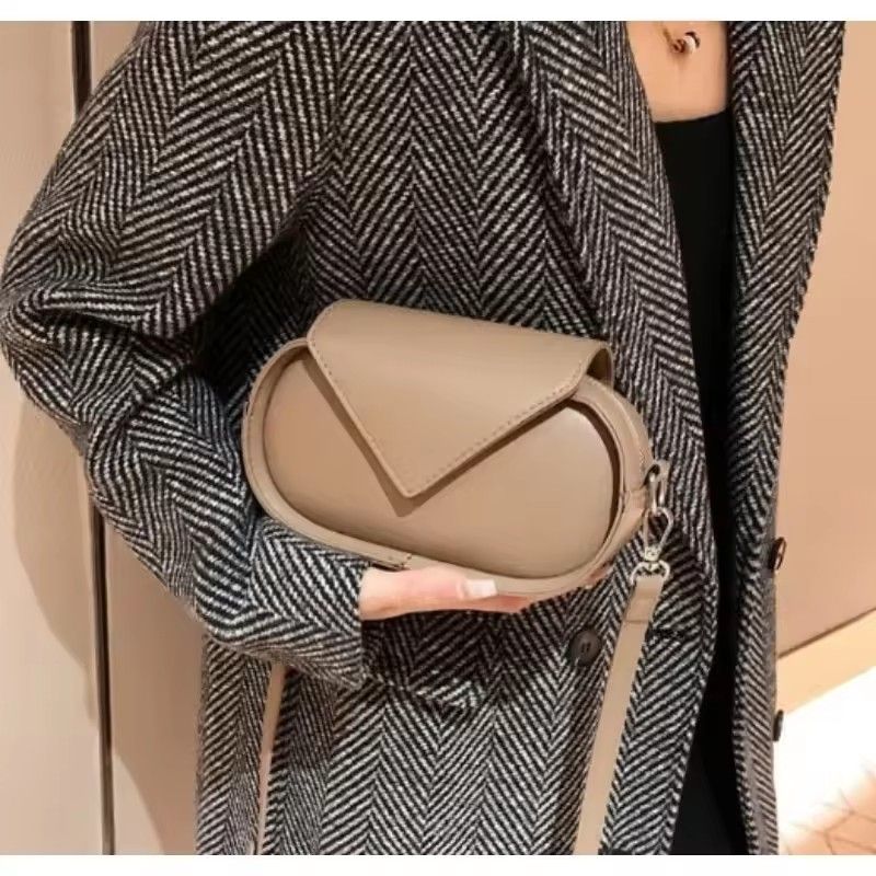 High Appearance Level Women Retro Small Bag One Shoulder Fashion Niche Explosive Network Red Trendy Crossbody Package Handbags