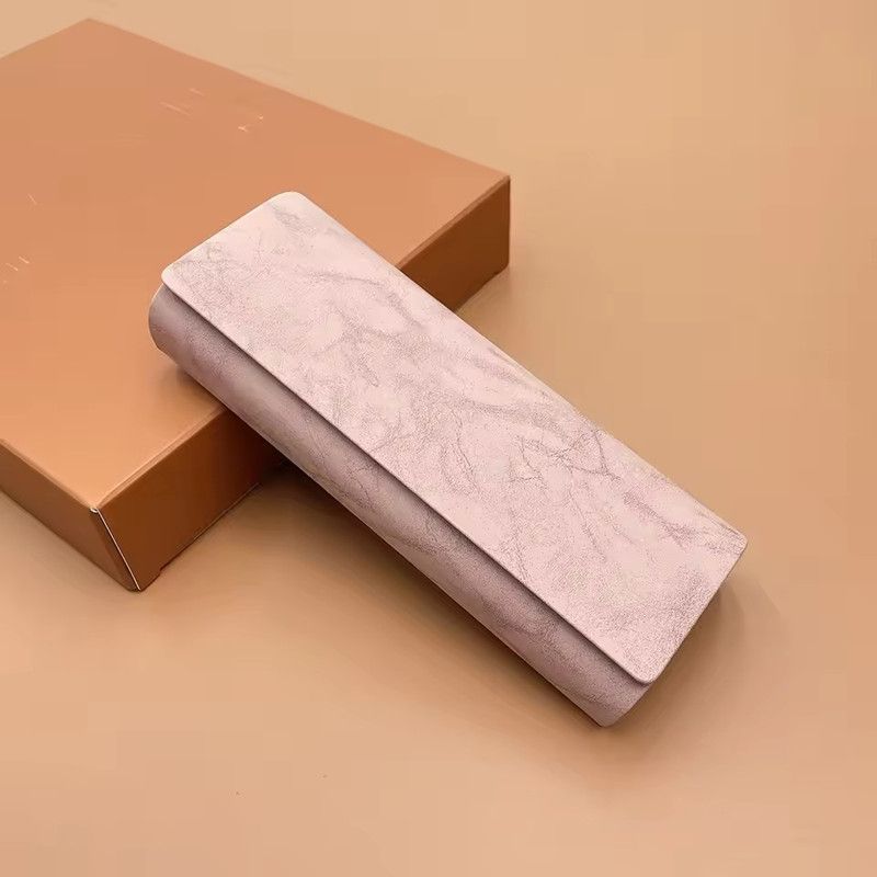 Fashion Magnetic Attraction Glasses Protector Case Durable Portable Protective Eye Glasses Case Eyewear Protective Case Unisex