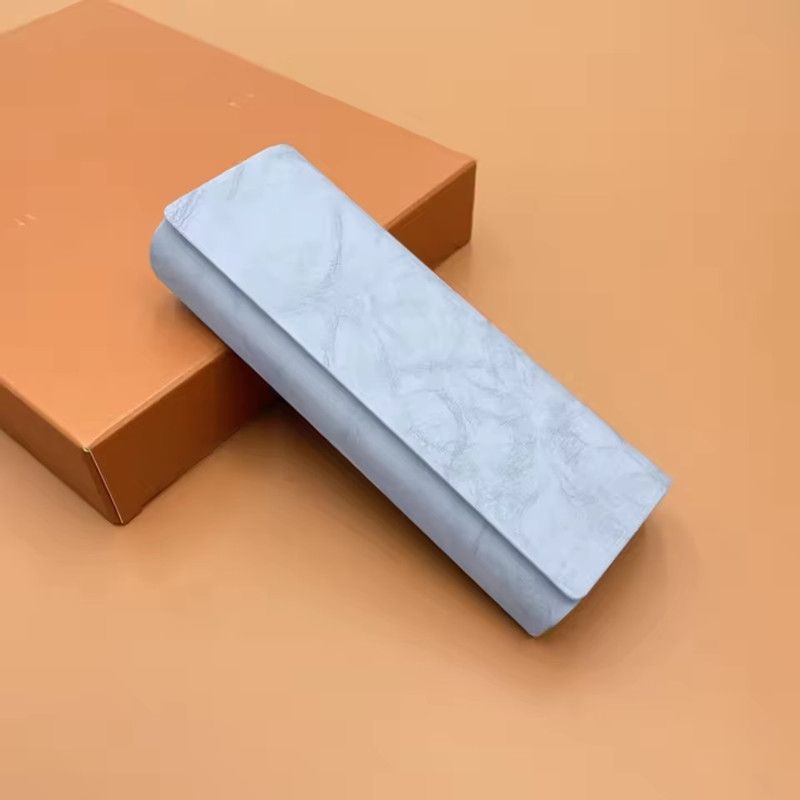 Fashion Magnetic Attraction Glasses Protector Case Durable Portable Protective Eye Glasses Case Eyewear Protective Case Unisex