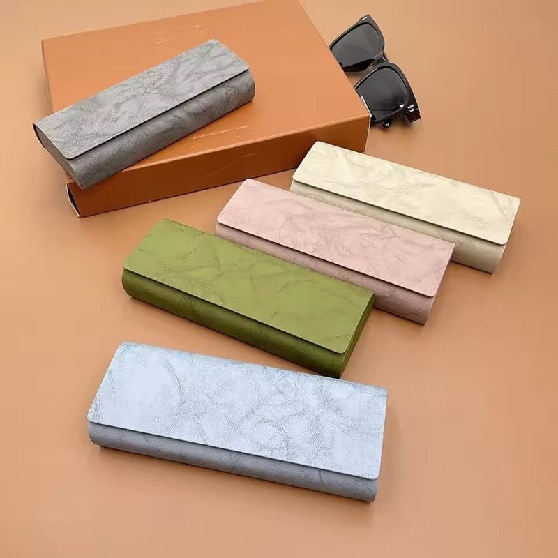 Fashion Magnetic Attraction Glasses Protector Case Durable Portable Protective Eye Glasses Case Eyewear Protective Case Unisex