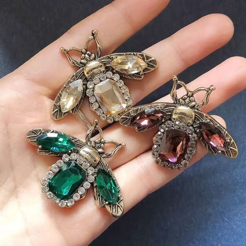 1PC Vintage Retro Bee Rhinestone Brooch Women Crystal Insect Champagne Color Corsage Party Dress Jewelry