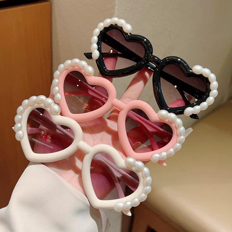 1PC Fashion Heart-Shaped Kids Sunglasses for Girls Princess UV Protection Children's Sun Glasses Trendy Design eyewear