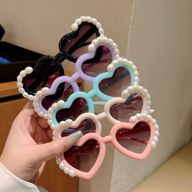 1PC Fashion Heart-Shaped Kids Sunglasses for Girls Princess UV Protection Children's Sun Glasses Trendy Design eyewear