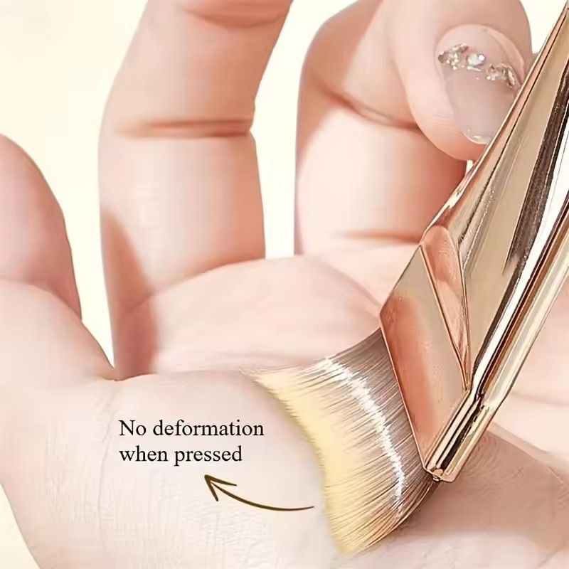 1pc Arc-shaped Flat-head Ultra-thin Foundation Brush, Paint-free And Traceless Foundation Liquid Brush, Professional
