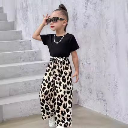 Girls' Summer Casual 2-Piece Set(T-shirt+Pants)- Short Sleeve Top & Leopard Print Pants, New Stylish Outfit
