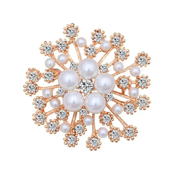 Trendy Classic Elegant Crystal Brooches Pearl Rhinestone Clothing Brooch Luxury Metal Lapel Pins For Lady Wedding Jewelry Gifts