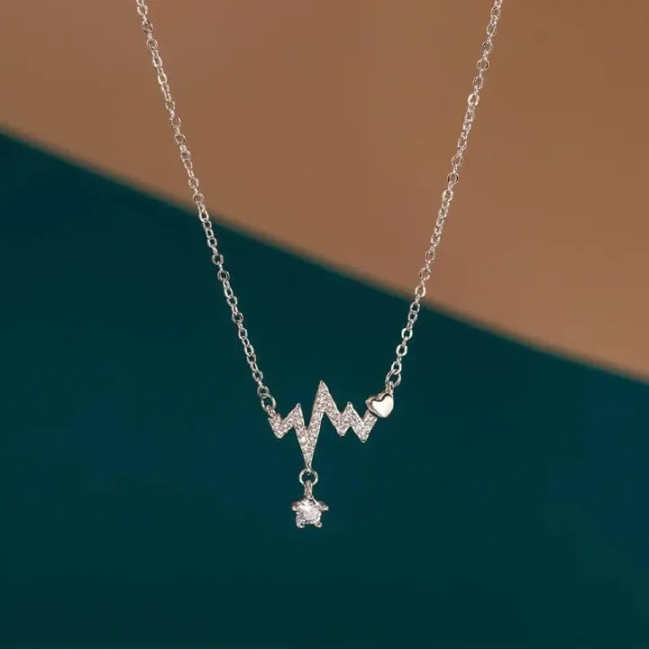 Women's Necklaces Romantic Heartbeat Necklace High-end clavicle chain Sweater Necklace