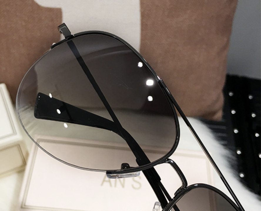 Fashion Glasses for Women Men Classic Frame Eyewear Fashion Glasses, Very Suitable for Shopping and Photo Props, Ideal for Decoration Women Men