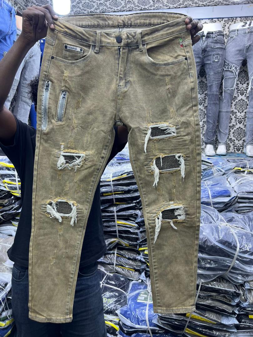 MEN 2026 RUGGED JEANS TROUSERS 🔥🔥These is the latest fashion ragged men jeans trousers, it's a high quality make non fading. It's durable and suitable in any occasion. It is slightly stretchy.