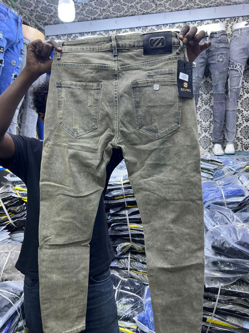 MEN 2026 RUGGED JEANS TROUSERS 🔥🔥These is the latest fashion ragged men jeans trousers, it's a high quality make non fading. It's durable and suitable in any occasion. It is slightly stretchy.