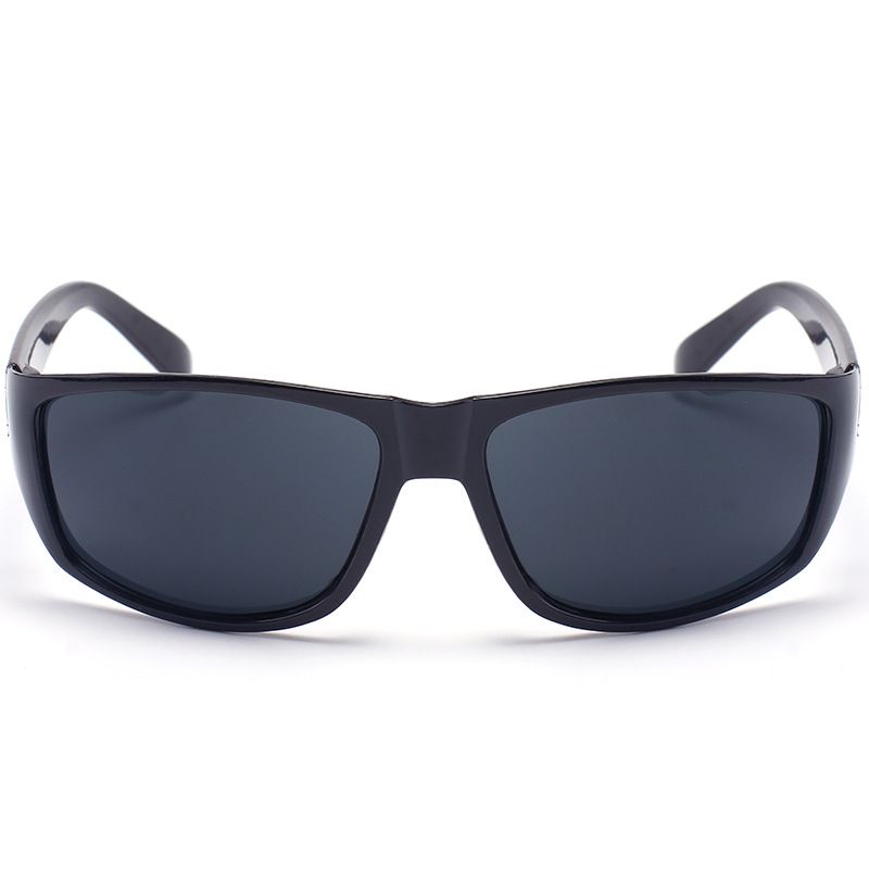 This is a pair of sunglasses that focuses on being sturdy and durable, promoting "unbreakable". With a wide - leg design, overall black, it belongs to polarized sunglasses。