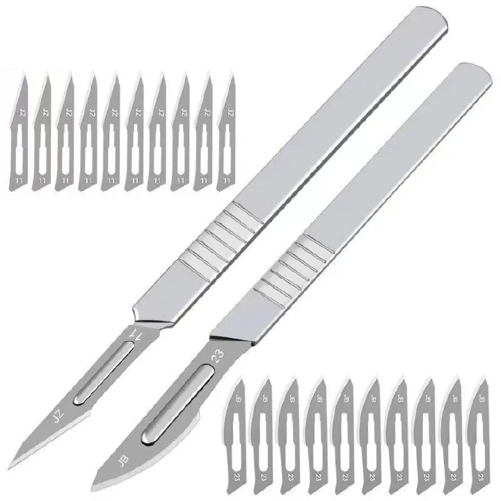 This bread - scoring knife is a crucial baking tool. It falls into the category of baking knives and bread - making tools. Its main function is to score the surface of bread。