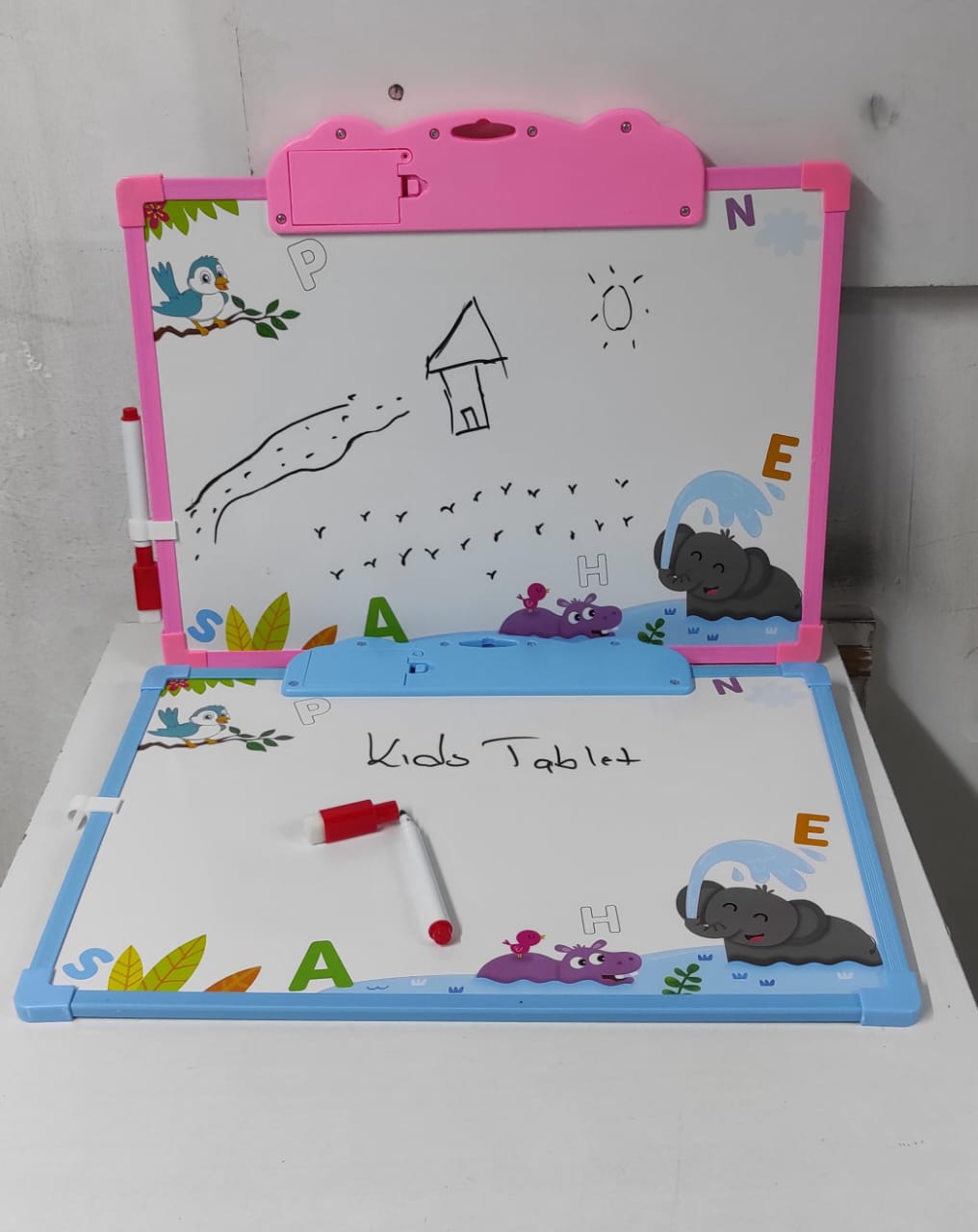 Educational Tablet for Children WordPad - Learn by Playing! Make learning fun! With the Educational Tablet for Children, your child will learn the alphabet, numbers, melodies and songs in Spanish