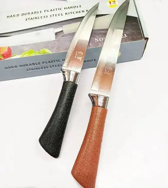 Bamboo HIGH-QUALITY CHOPPING BOARD PLUS 1PC FREE KNIFE , perfect for slicing meats, fruits and vegetables Designed with a convenient handle, it allows for easy cleaning .
