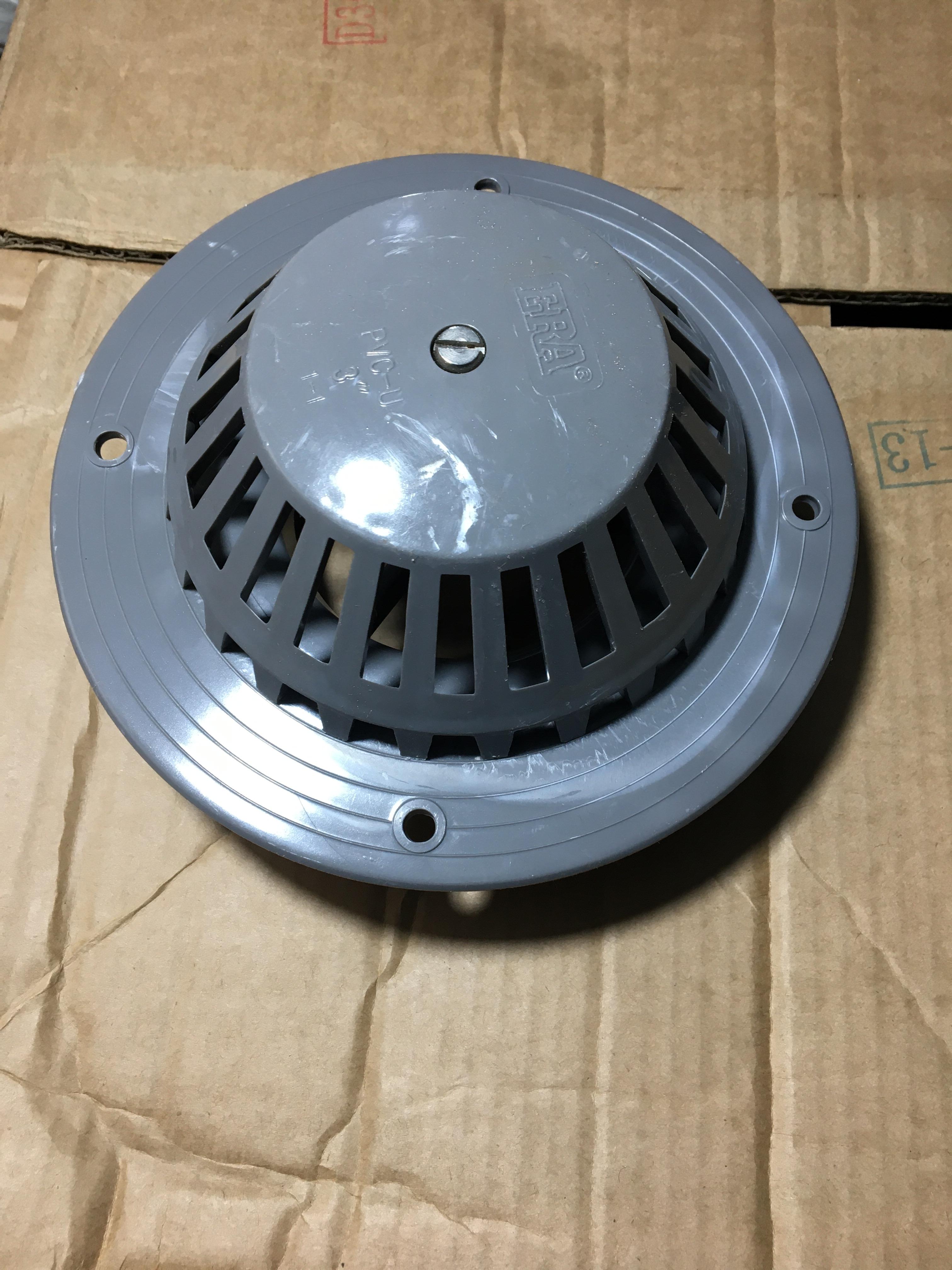 PVC domed roof drain outlet, commonly referred to as a "fulbora" in some regions. 
Function: Designed for effective drainage of rainwater from flat roofs, balconies, or concrete areas. 
Material: Made