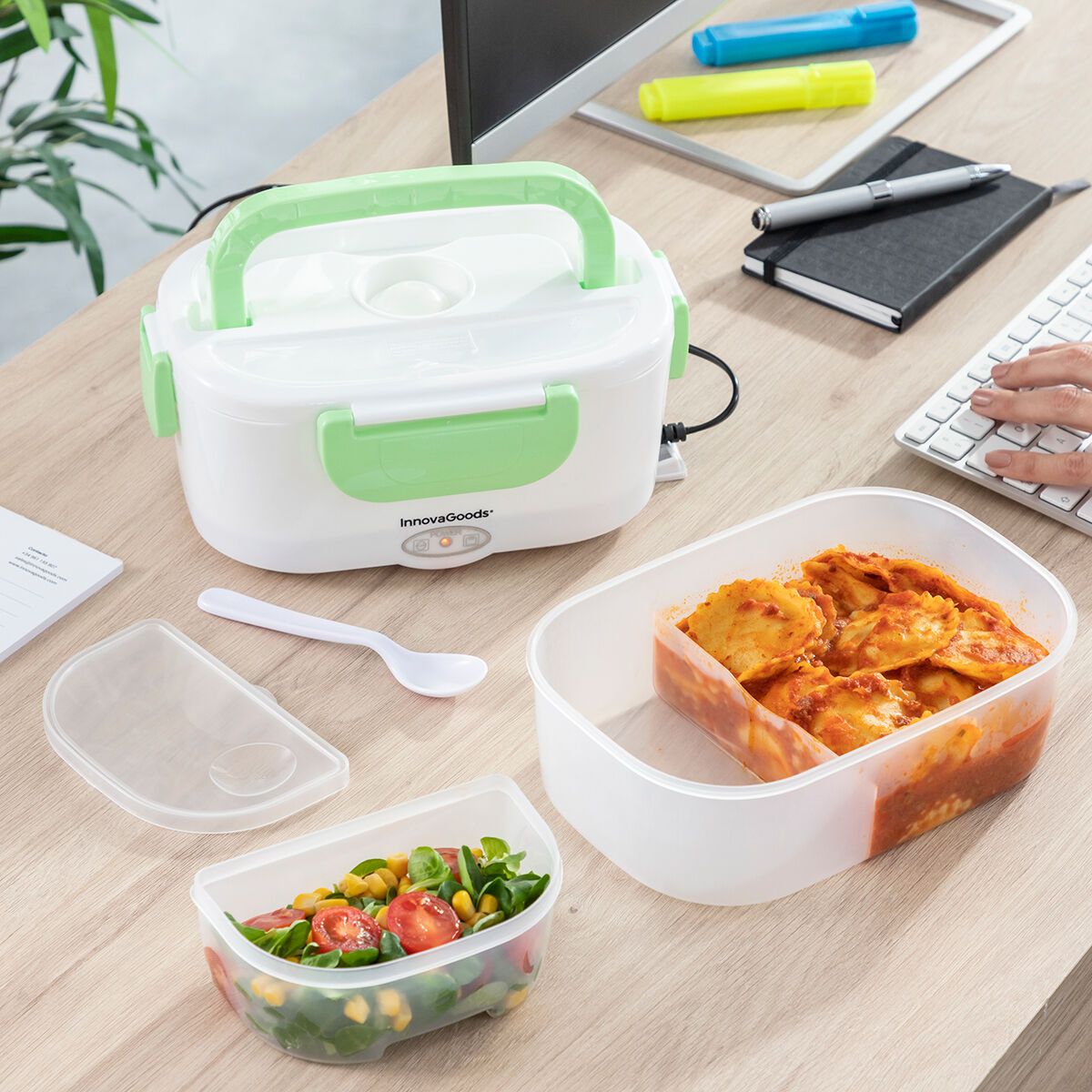 Electric Heated Lunch Box Food Warmer With Partitions. It has a ventilation system that helps keep food fresh and is made with high temperature resistant material.