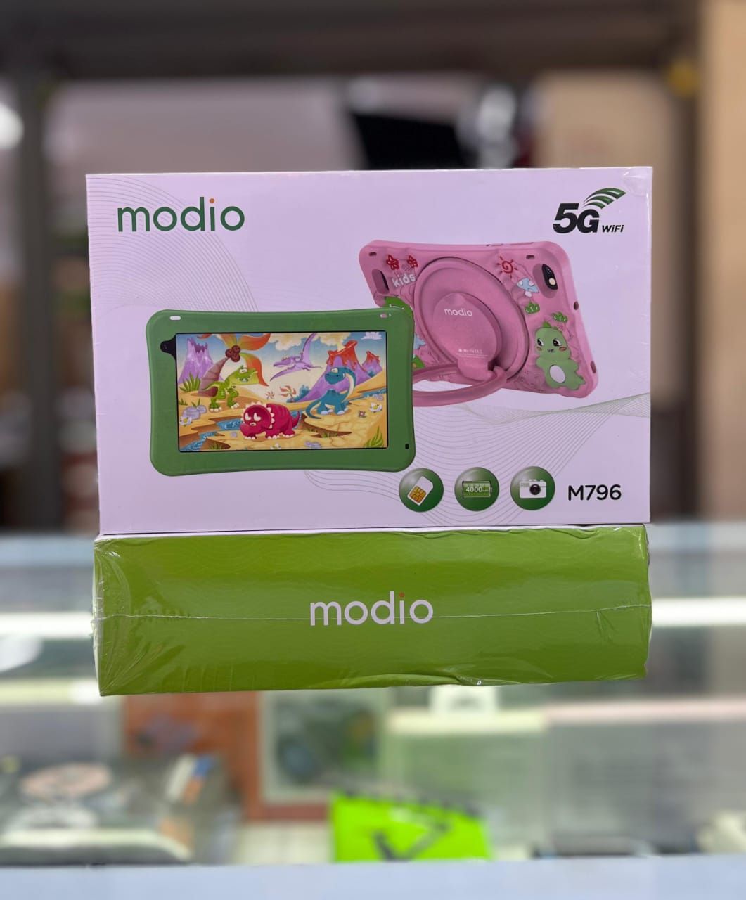 BRAND NEW MODIO M796 KIDS TABLET
6 GB RAM 256 GB ROM
SIMCARD SLOT