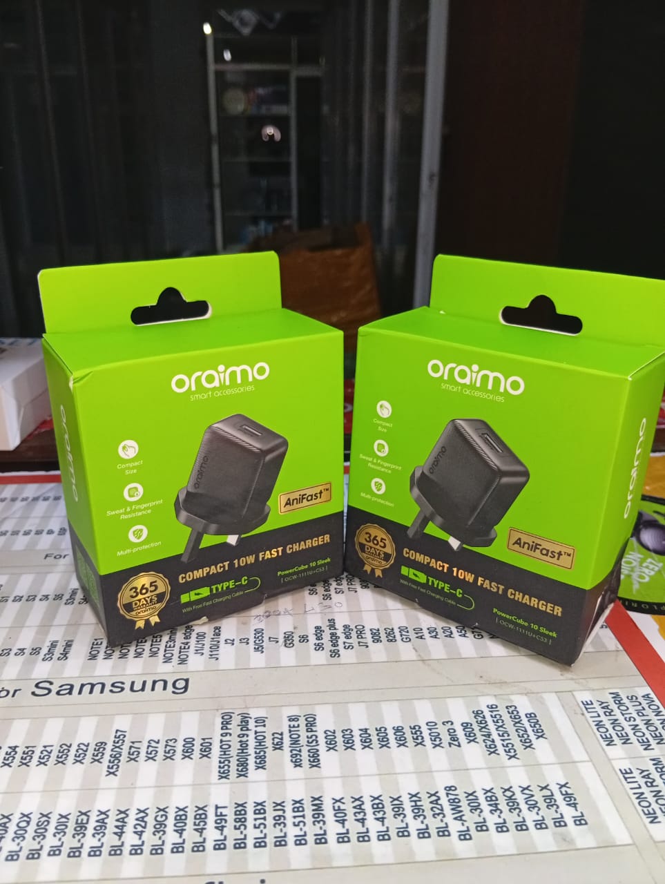 ORIGINAL ORAIMO TYPE C
FAST CHARGER
ANIFAST
COMPACT 10W AFST CHARGER