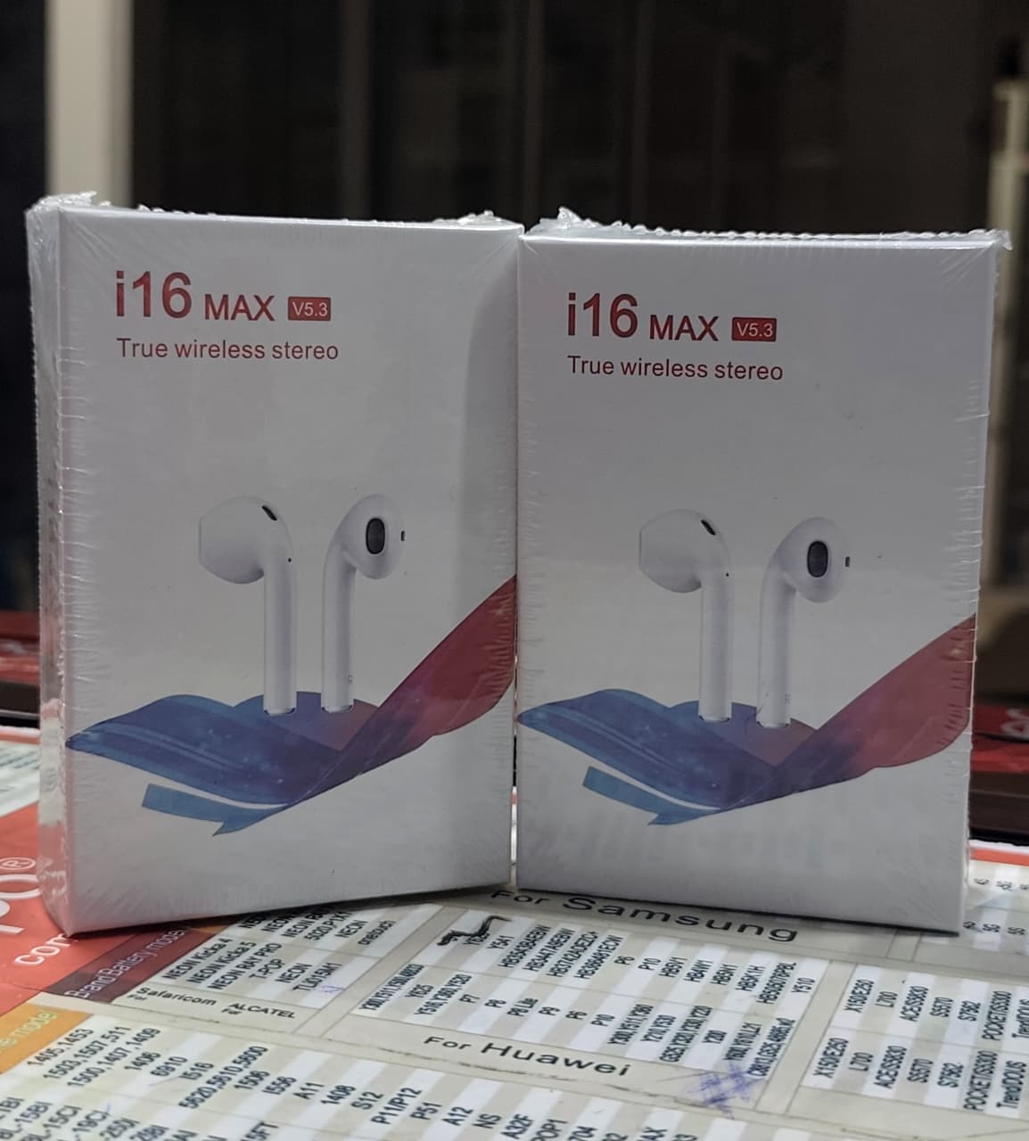 ORIGINAL TWS i16 MAX EARPODS
TRUE WIRELESS STEREO
WIRELESS CHARGING CASE
10 METRES BLUETOOTH RANGE
STRONG BASS