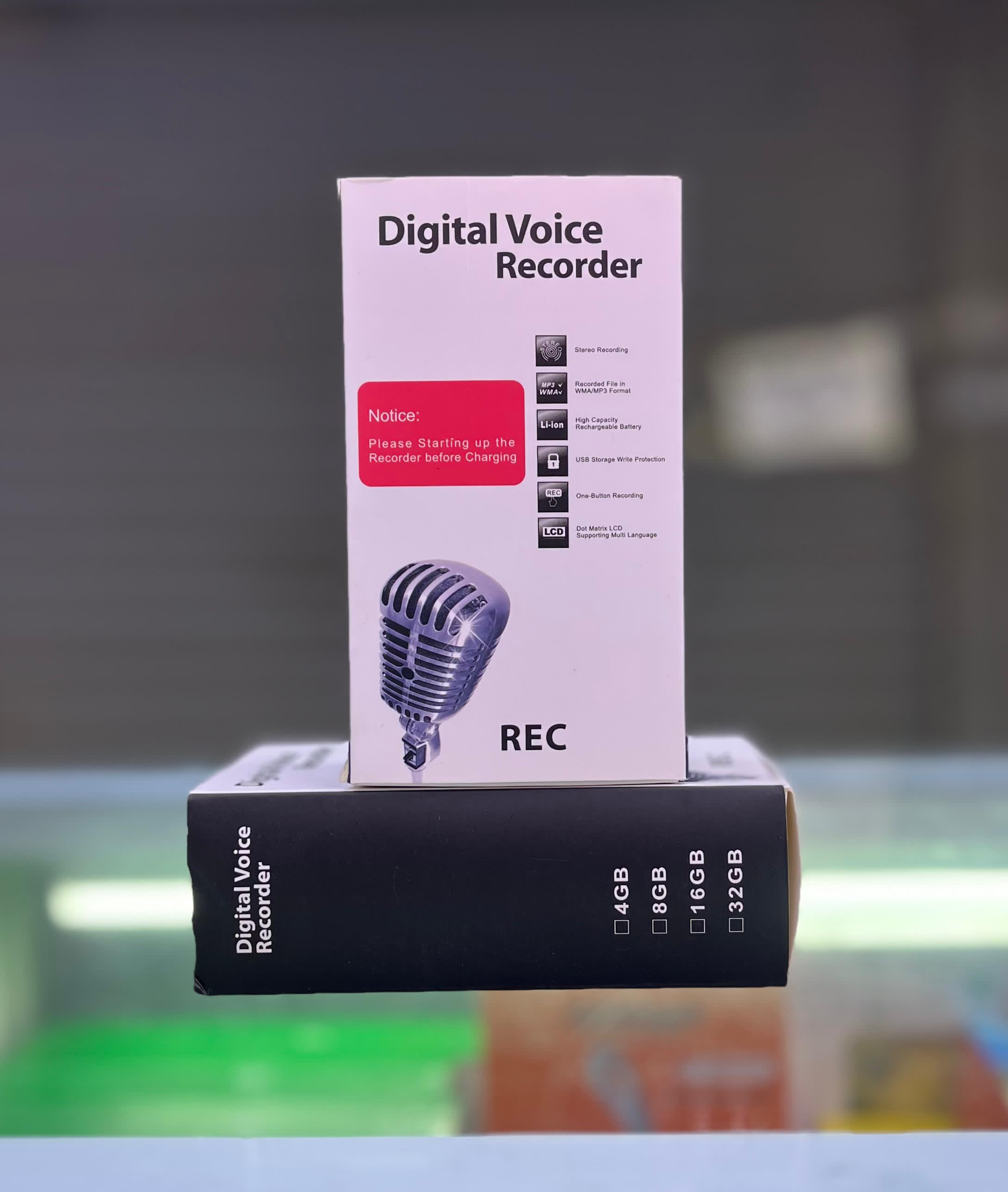 REC DIGITAL VOICE RECORDER 8GB
HIGH CAPACITY RECHARGEABLE BATTERY 
DOT MATRIX LCD SUPPORTING MULTILINGUAL
USB STORAGE WRITE PROTECTION
RECORDED FILE IN WMA/MP3
STEREO RECORDING