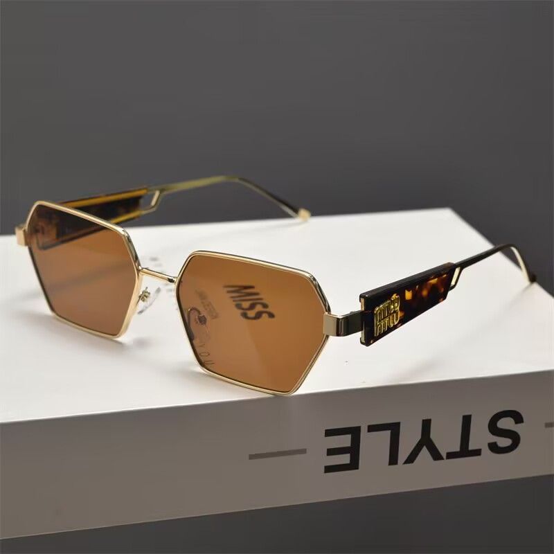 Fashionable polygonal sunglasses sunglasses women fashion street photography travel sunglasses
