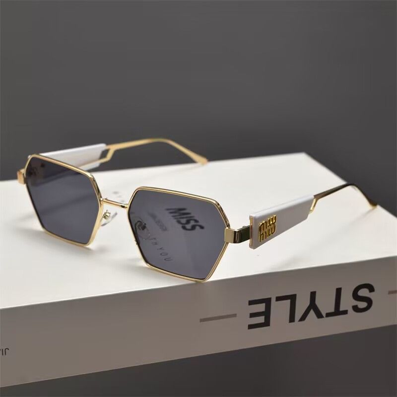 Fashionable polygonal sunglasses sunglasses women fashion street photography travel sunglasses
