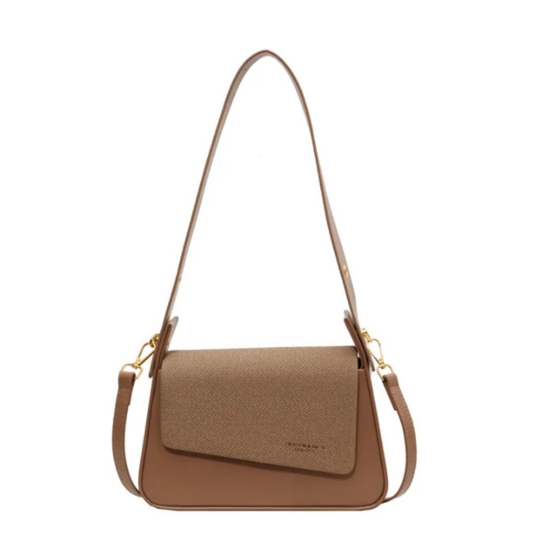 Sling bag

Crossbody bag

Messenger bag

Tote bag

Handbag

Satchel

Hobo bag

Bucket bag

Shoulder purse

Camera bag

Baguette bag