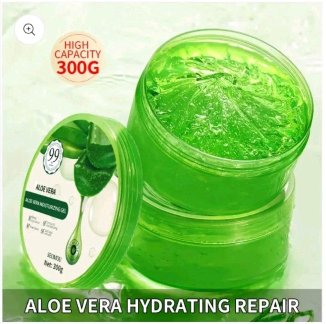 99% Aloe Vera Moisturizing Gel with natural extracts for Deep Hydration, Pore Refining, Nourishes & Soothing, refreshes and softens dry skin, fights Acne Ideal for Skin, Scalp & Hair Hydration, Calmin