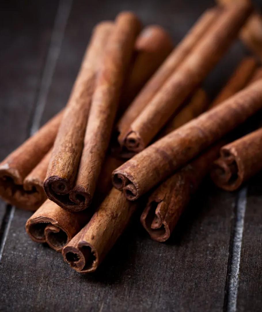 Premium Cinnamon Rolls – 100% Natural & Organic Spice | Sweet, Warm & Aromatic Flavor | Perfect for Baking, Tea, Curries & Desserts | Freshly Harvested, Dried & Rich in Aroma