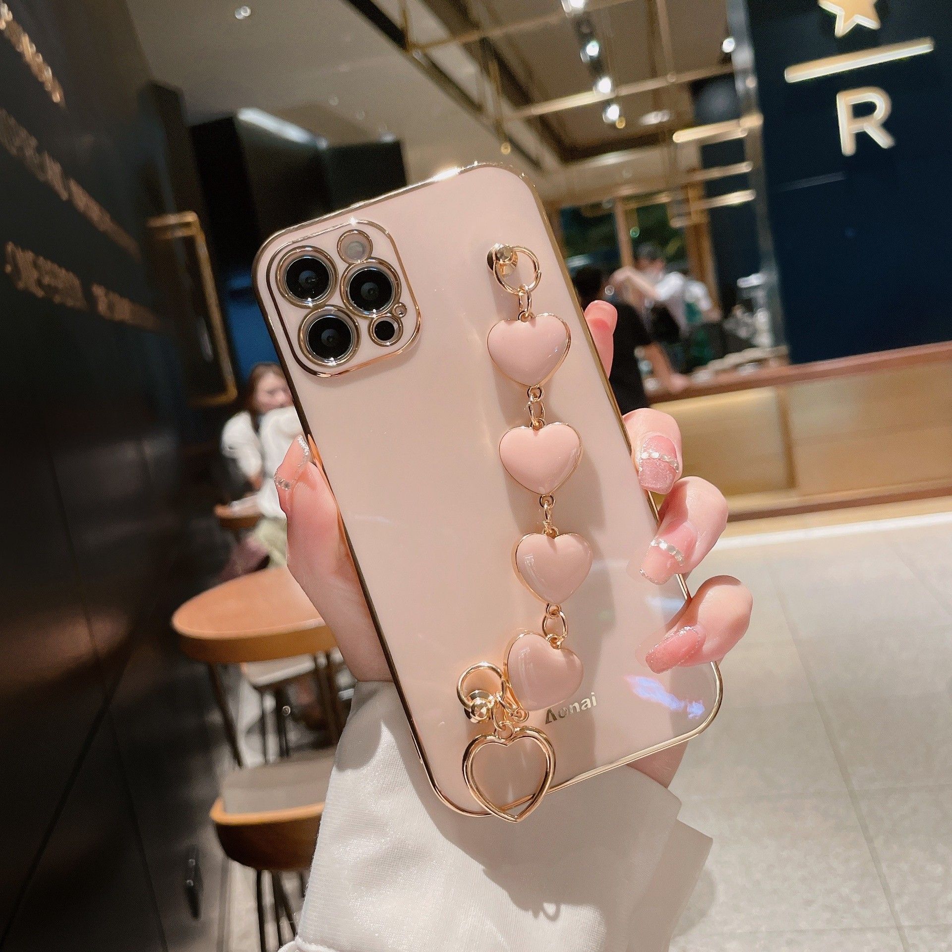 Samsung Galaxy S25/S24/S23/S22/S21/A16/A55/A72/M23/Note 20 Electroplated Heart-shaped Hand Chain Anti Fall Protective Cover