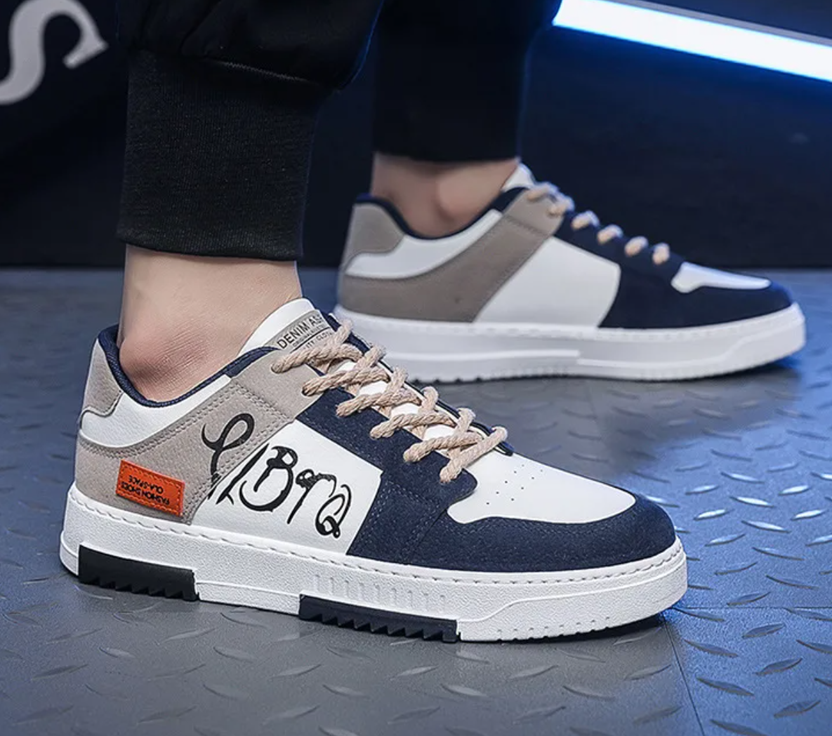 Men shoes men sports casual skateboard shoes fashion Boy Sneaker Local fast delivery