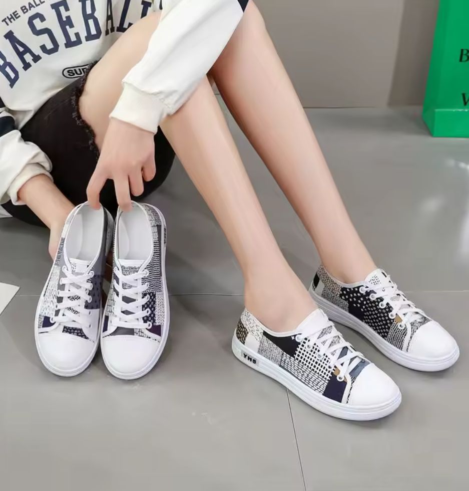 Women casual lightweight Girl canvas shoes New daily lace-up Ladies shoes Sneaker Local fast delivery