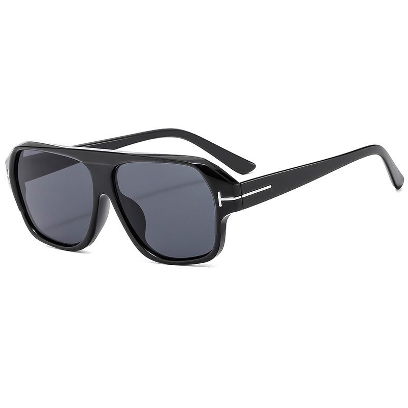 "Kenya's Favorite! Stylish UV-Protection Sunglasses for Ultimate Eye Comfort & Fashion!"