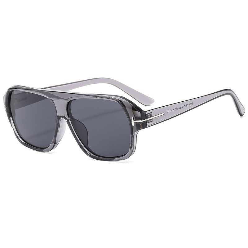 "Kenya's Favorite! Stylish UV-Protection Sunglasses for Ultimate Eye Comfort & Fashion!"