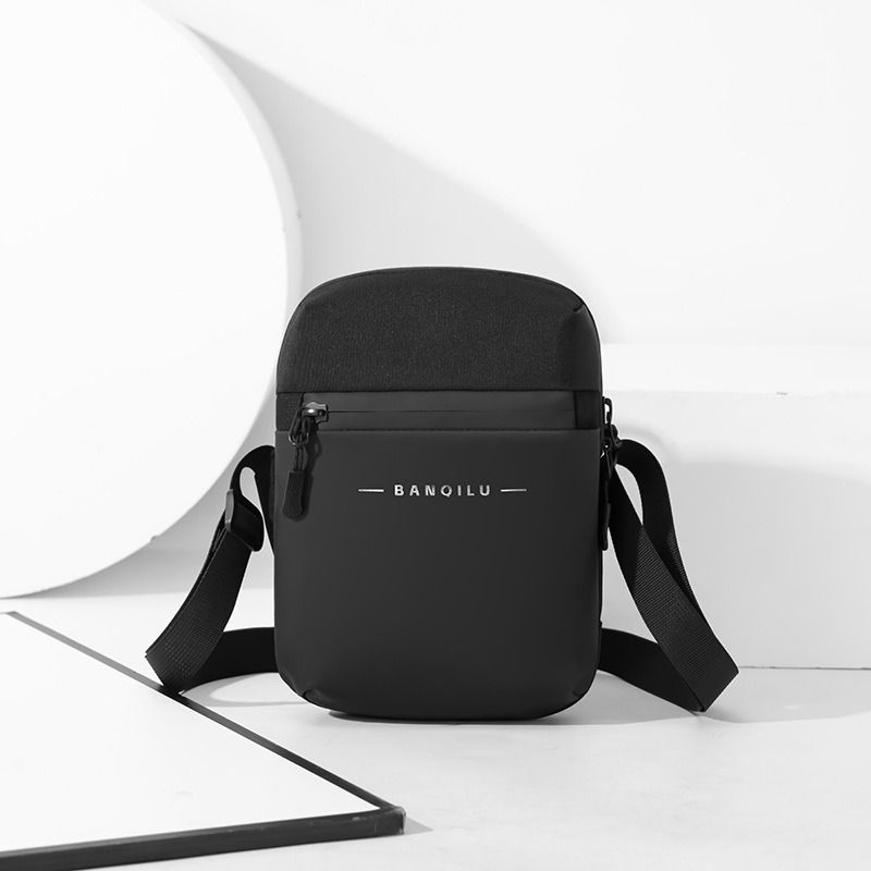 The new - style men's trendy chest bag, cross - body bag, outdoor travel waist bag, fashionable and simple single - shoulder bag, small cross - body bag.