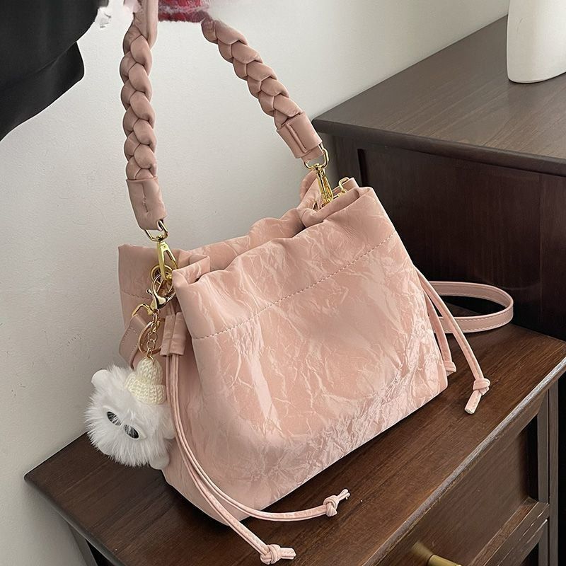 'K GOLBUY'Sense of luxury, foreign style, niche pink bag, women's new versatile crossbody bag, fashion handbag, bucket bag.