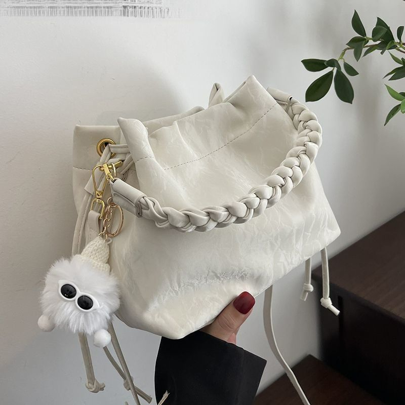 'K GOLBUY'Sense of luxury, foreign style, niche pink bag, women's new versatile crossbody bag, fashion handbag, bucket bag.