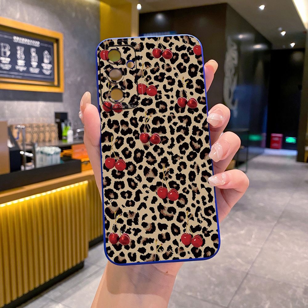 For Samsung Galaxy A16 A06 A15 A05 A25 A35 A55 A14 A24 A34 A54 A33 A53 A73 A32 A52S A72 Leopard Lip Cherry Full Protective Case Anti Drop Cover