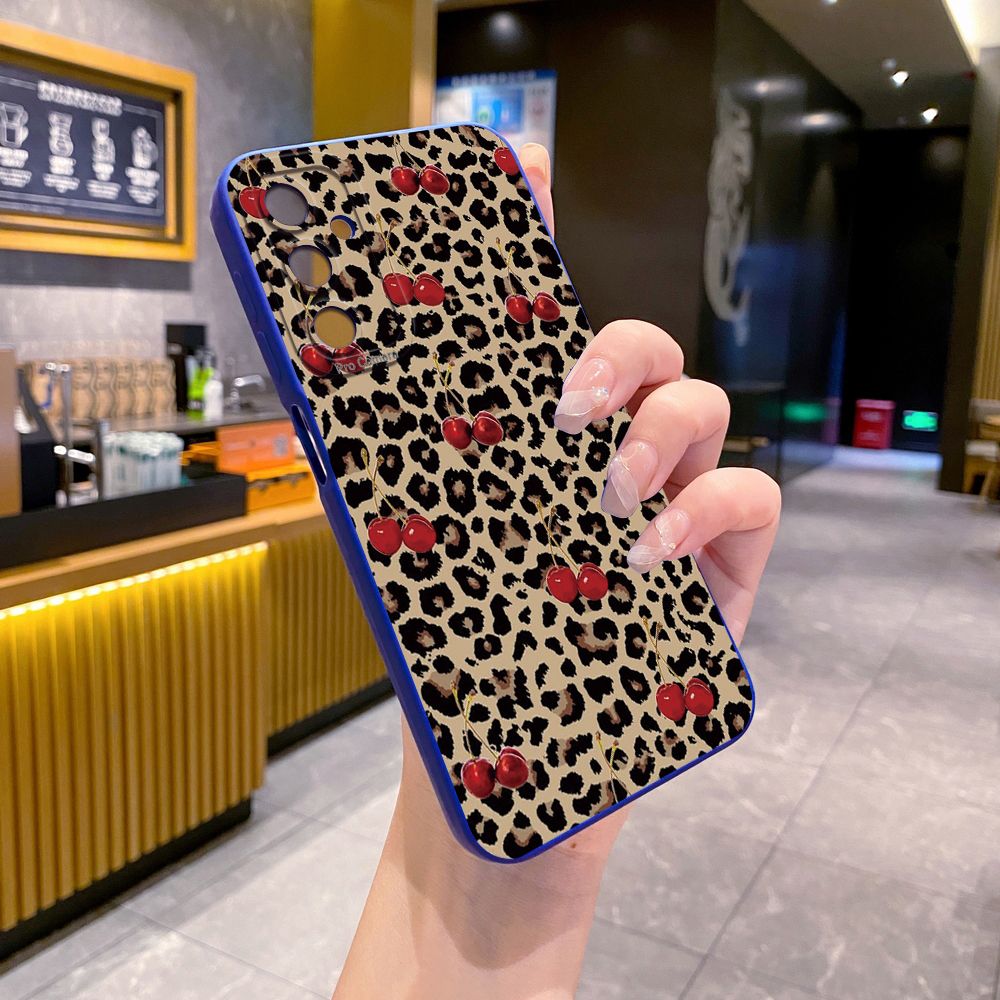 For Samsung Galaxy A16 A06 A15 A05 A25 A35 A55 A14 A24 A34 A54 A33 A53 A73 A32 A52S A72 Leopard Lip Cherry Full Protective Case Anti Drop Cover