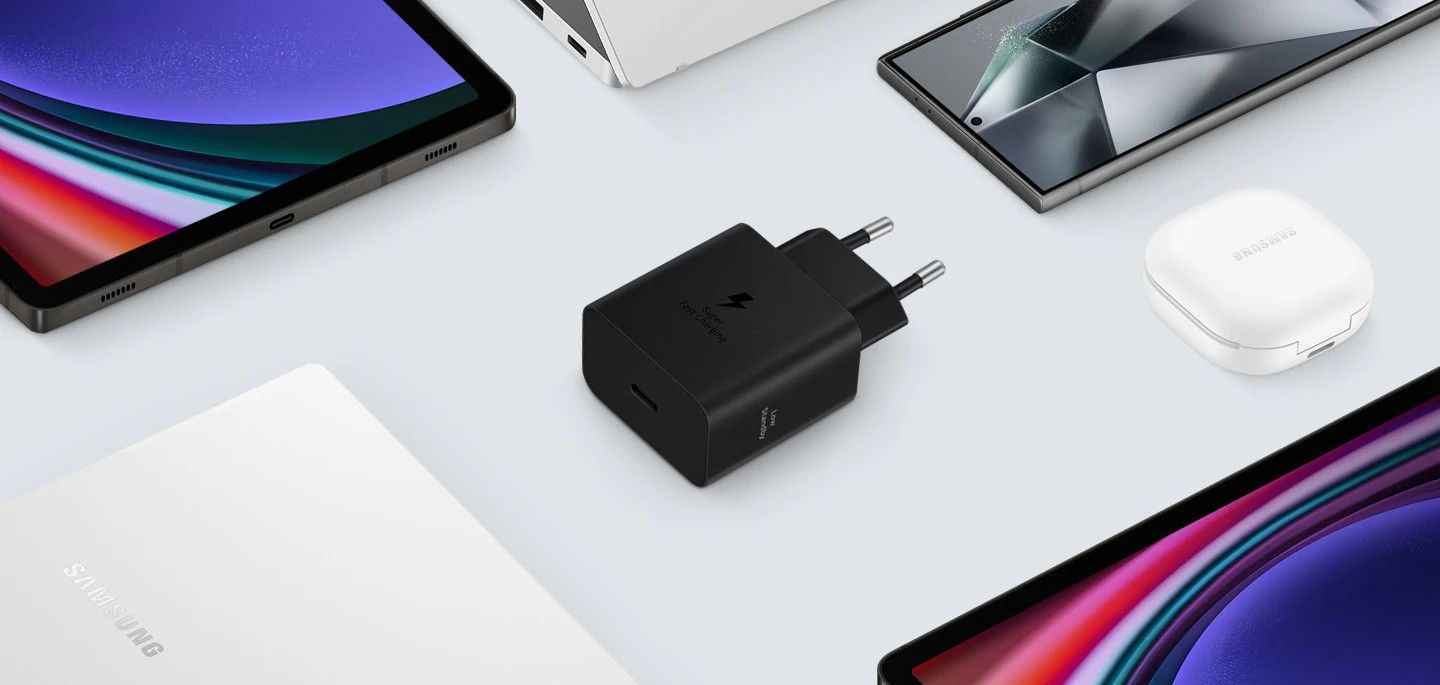 45W SUPER FAST CHARGER FOR SAMSUNG GALAXY CHARGER HEAD , TRAVEL ADAPTER, SUPER-FAST CHARGING (UK PLUG WITH USB TYPE-C PORT), BLACK