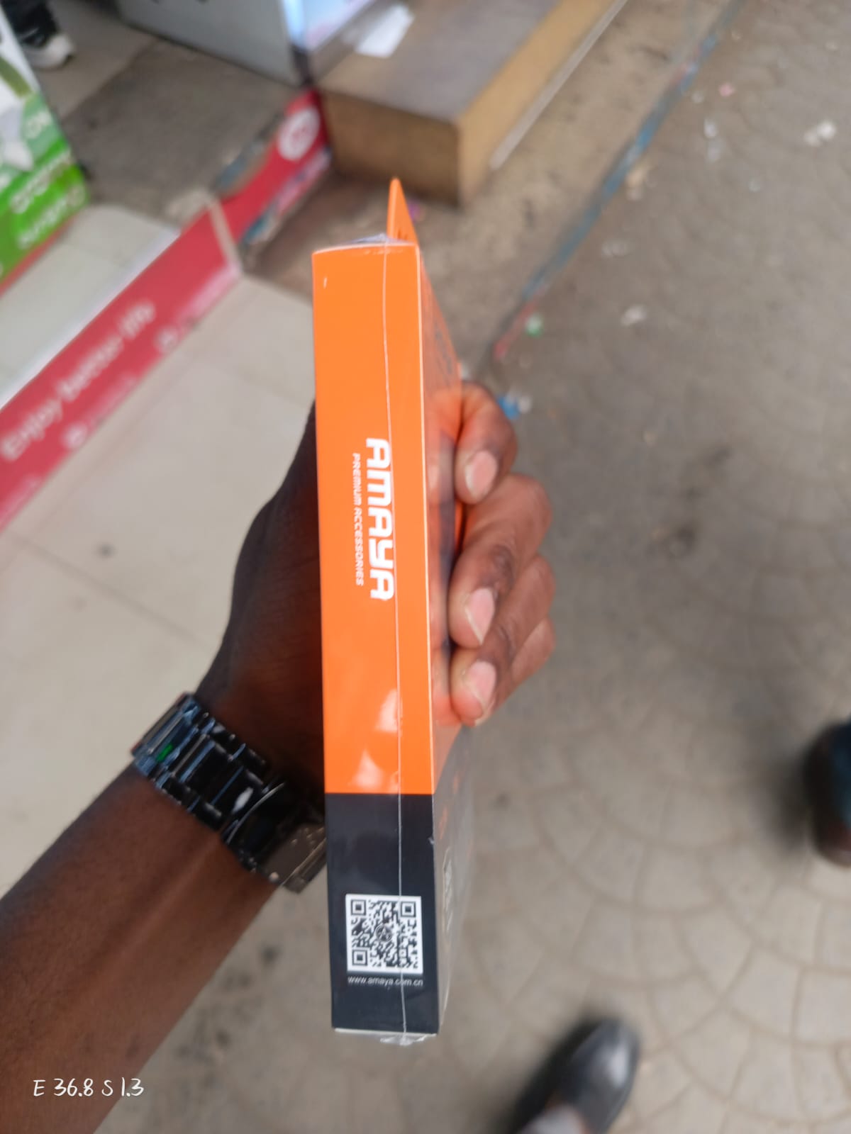 AMAYA APB-WF54 MAGNETIC POWER BANK,10,000mAh WIRELESS PORTABLE CHARGER, FAST CHARGING BATTERY PACK WITH USB-C FOR MAGSAFE FOR iPhone 17/17 Pro/17 Pro Max/16/16 Pro/16 PRO MAX, GALAXY S25 ULTRA