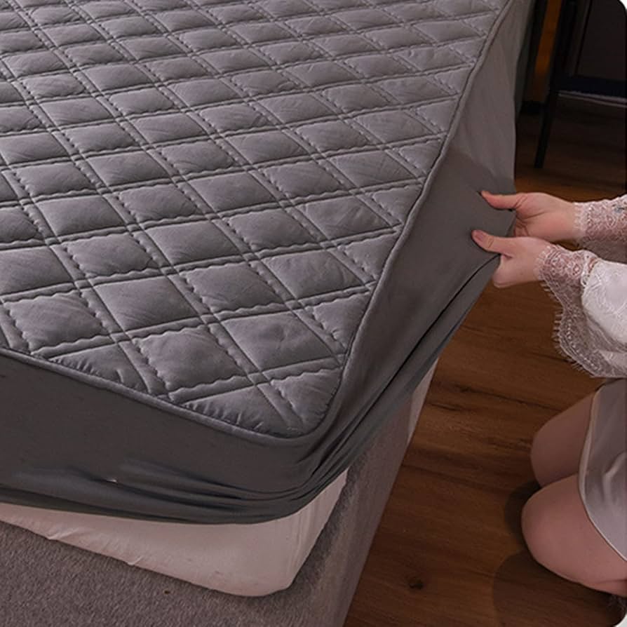 Luxury Quilted Water Proof Mattress Protector Mattress Cover (No Pillowcases) - Random Color Dispatch