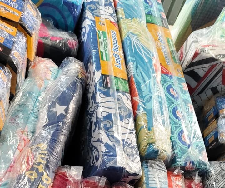 Light Density Foam Mattress - Random Color Dispatch - Soft Support Mattress - Pressure-Relieving Comfort-Focused - Morning Glory