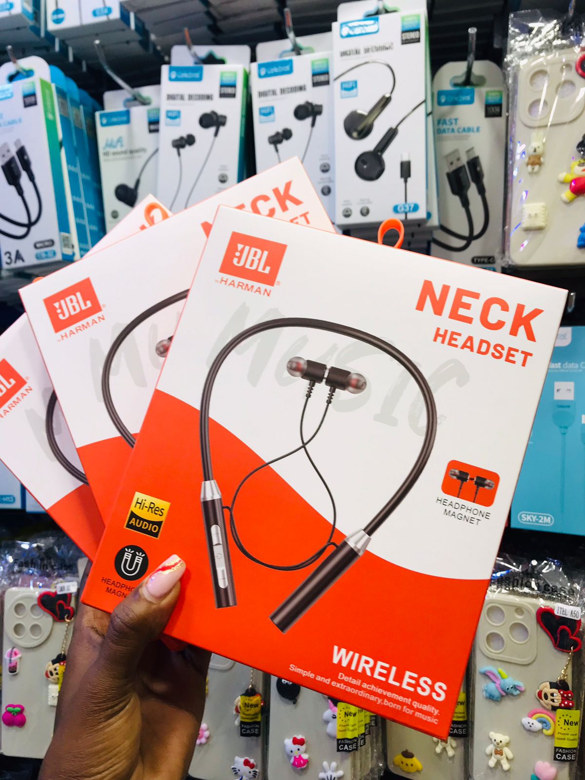 🔥3-in-1 Audio Combo Pack – P47 Wireless Headphones + TWS Pro 3 Earbuds + JBL Neckband – Clear Sound, Long Battery, Stylish Design🔥