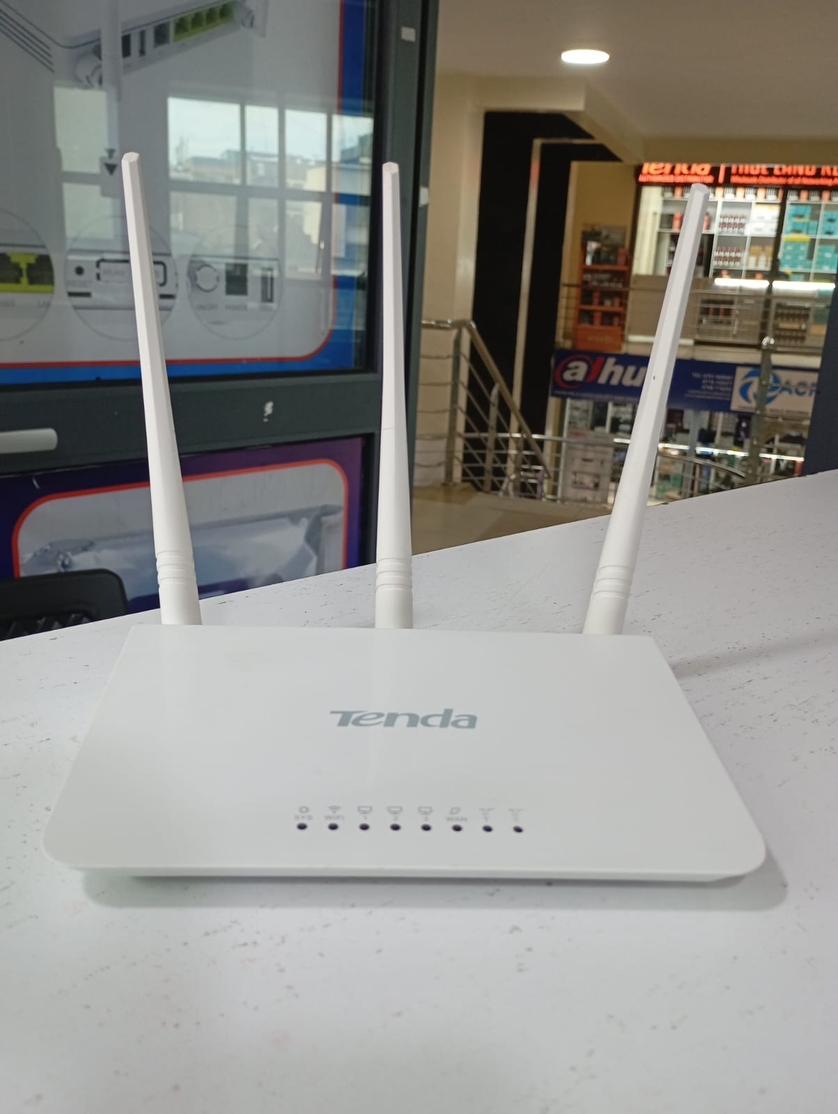 Refurbished TENDA F3 v3 Router + 20M CAT6 LAN Cable | High-Speed WiFi & Stable Wired Connection